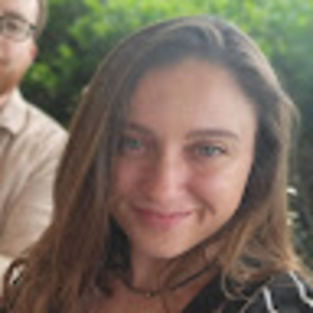 Meet your Posher, Elizabeth